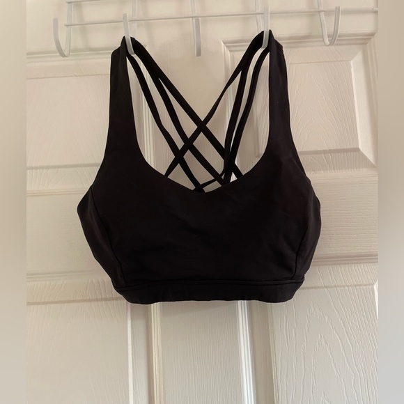 lululemon athletica Other - Lululemon Medium Support Full Coverage Sports Bra in Size 6 Black